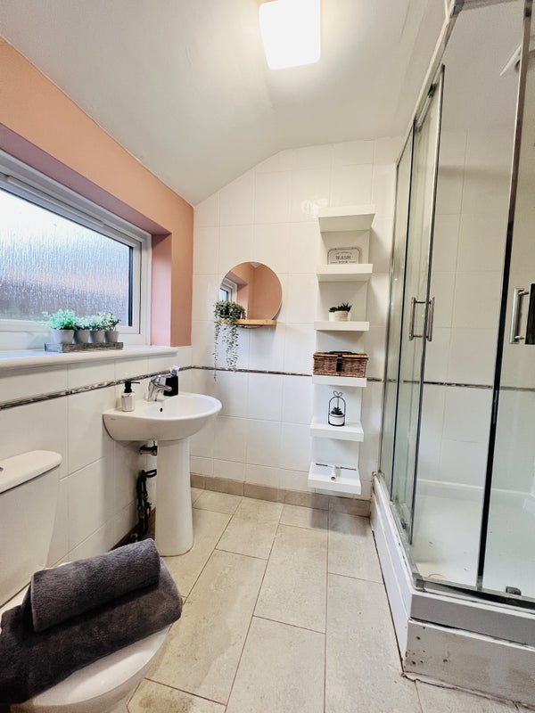 'NEW four bedroom, ensuite house share,east Ipswich' Room to Rent from