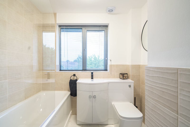 '97 All Bills Inc, Modern Rooms In Romford 🌟🏡 ' Room to Rent from SpareRoom