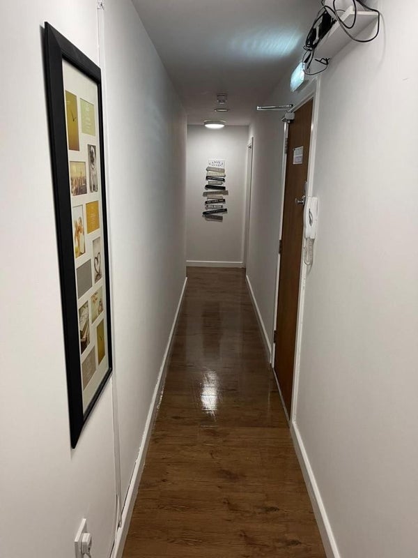 'Stunning 6Bedroom Ensuite Flat NO DEPOSIT' Room to Rent from SpareRoom