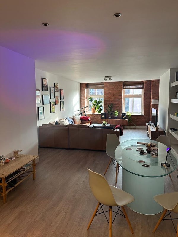 'Lovely spacious Newcastle city centre apartment' Room to Rent from