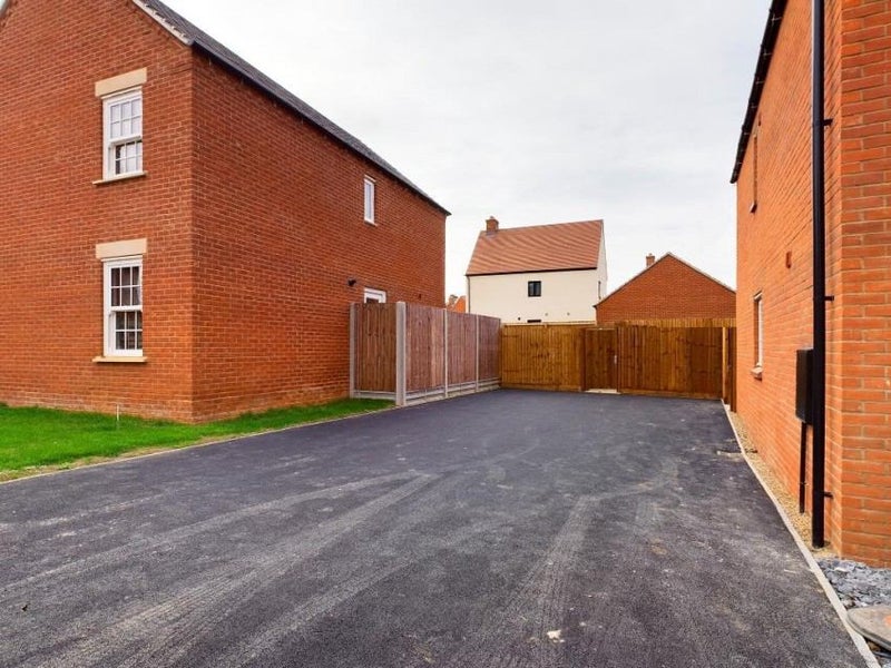 'Room for rent in Towcester' Room to Rent from SpareRoom