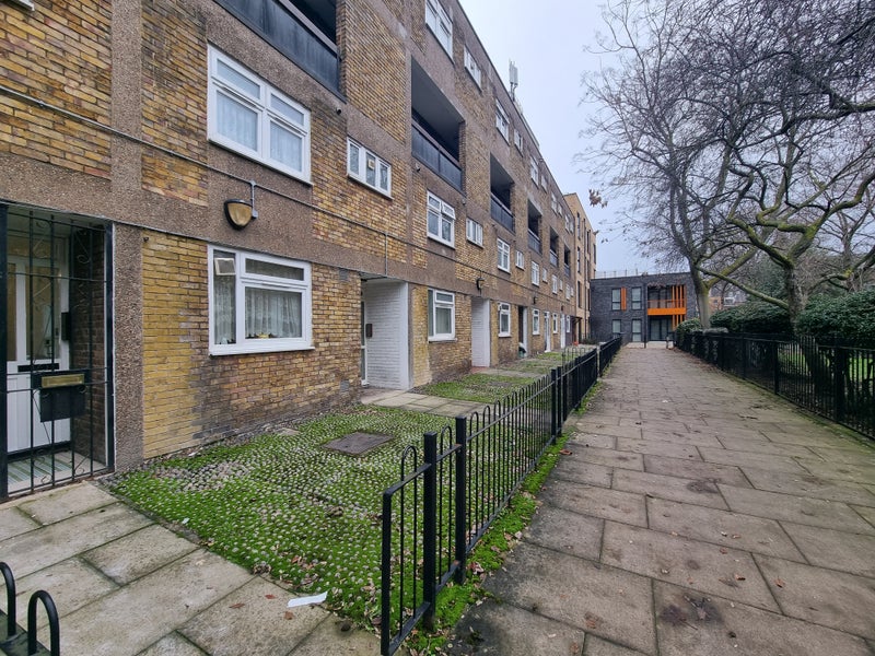 '4 Bedroom Property In Bethnal Green ' Room to Rent from SpareRoom