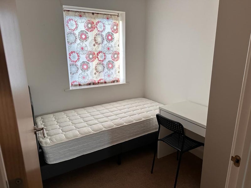 'Double Bedroom with EnSuite and Single near to UWE' Room to Rent from