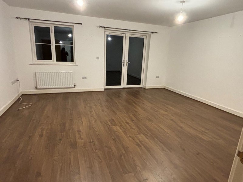 'Double Bedroom with EnSuite and Single near to UWE' Room to Rent from