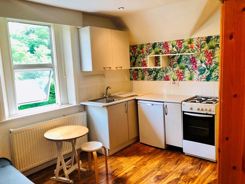 'Studio flat ' Room to Rent from SpareRoom