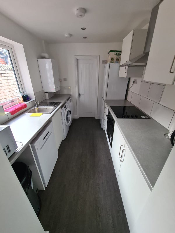 Photo 1: Shared Kitchen