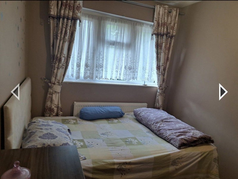 'Stop Scrolling 5 Mins Walk To Hainault Tube' Room to Rent from SpareRoom