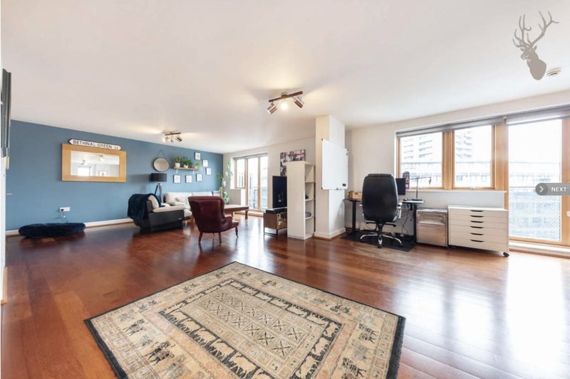 Photo 1: Living Space