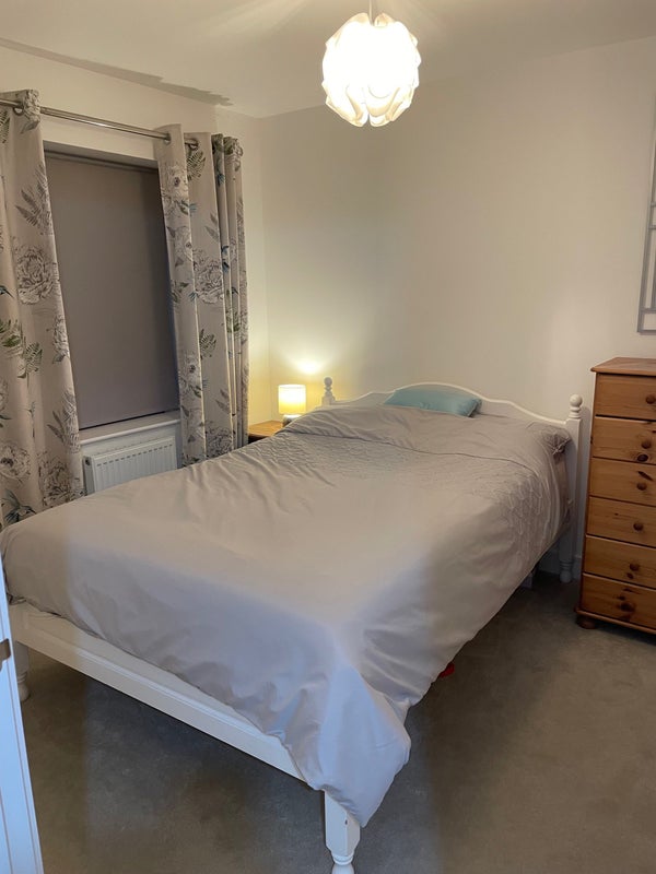 Photo 1: Double Bedroom