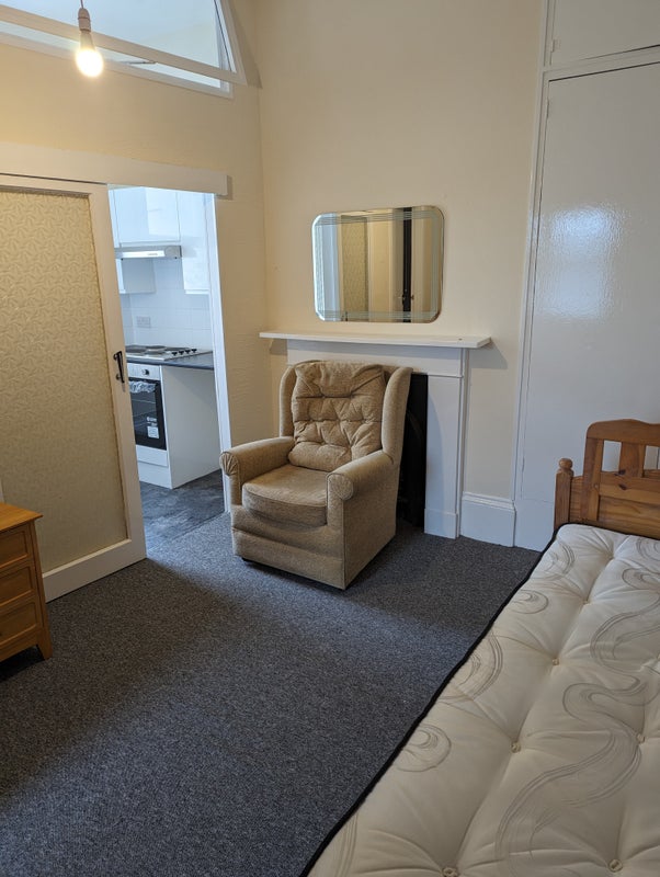 'Studio Flat in Central Brighton, Freshfield Road ' Room to Rent from