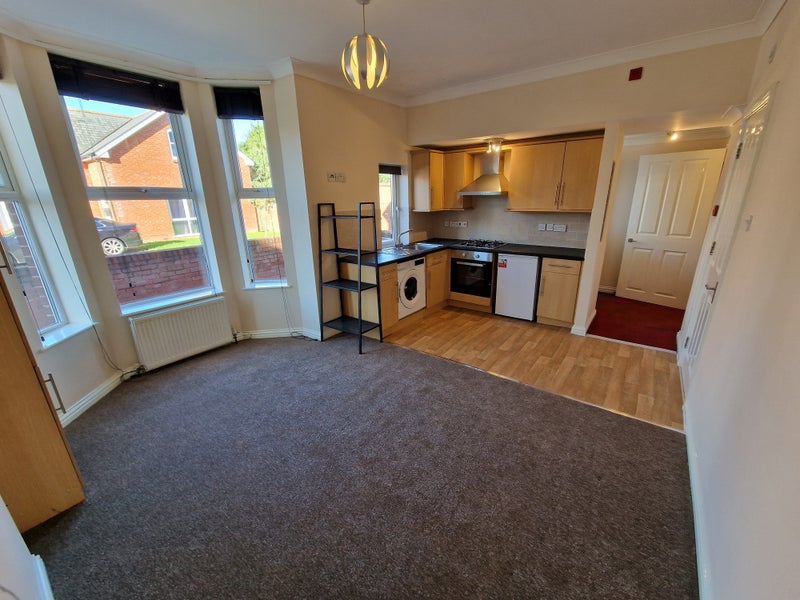 'Studio Flat, Alphington Road, EX2' Room to Rent from SpareRoom