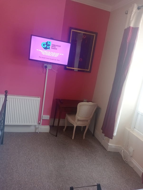 '3 Cosy Studio Flats Available In Roath Inc Bills ' Room to Rent from