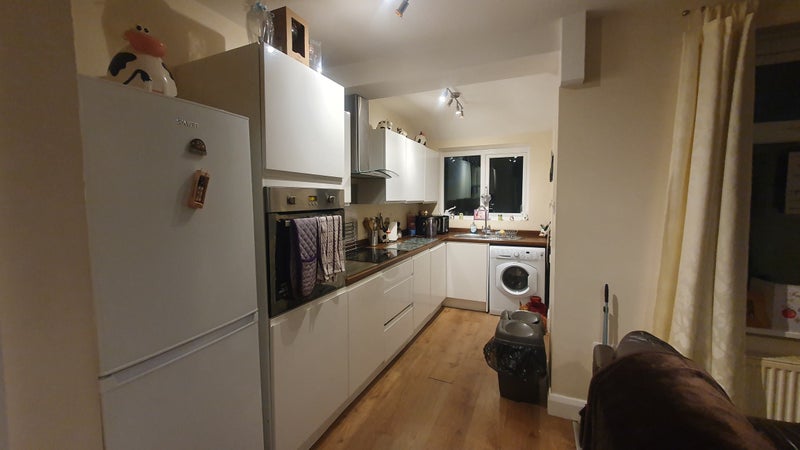 Photo 1: Kitchen