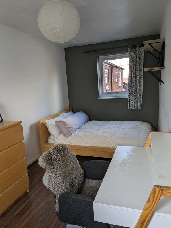 Photo 1: The double room
