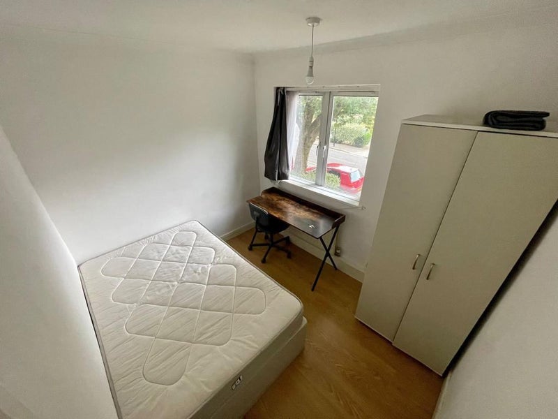 Photo 1: Double Room