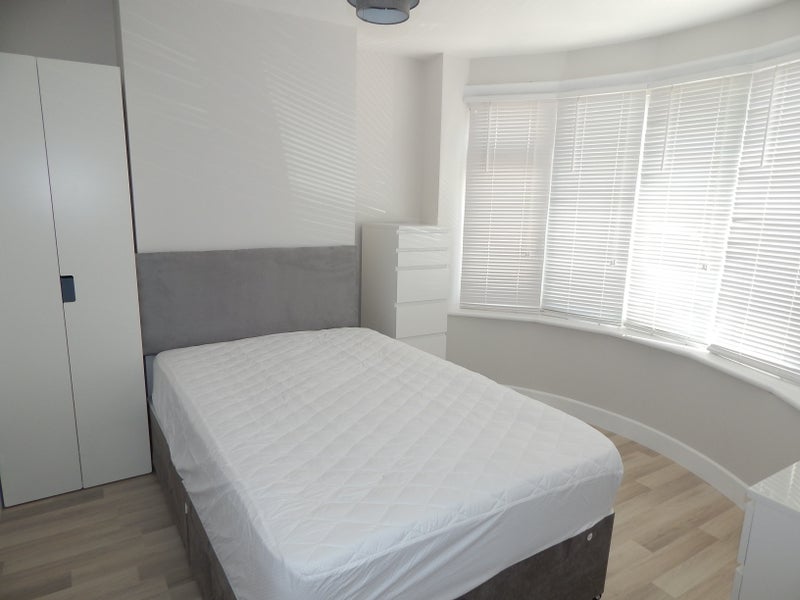 'Double Room to Let in Didcot, near Railway Station' Room to Rent from