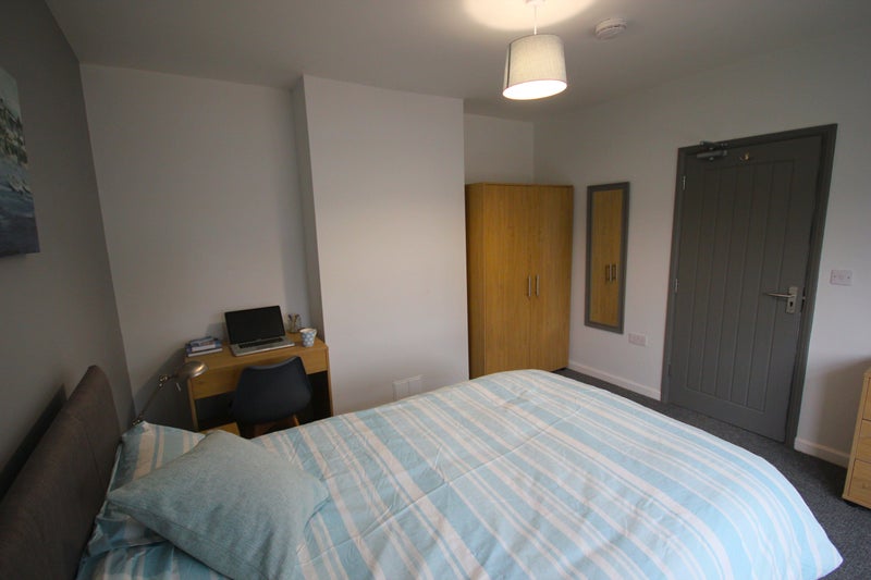 ' 🏡 Cosy Room Modern House Prettygate ' Room to Rent from SpareRoom