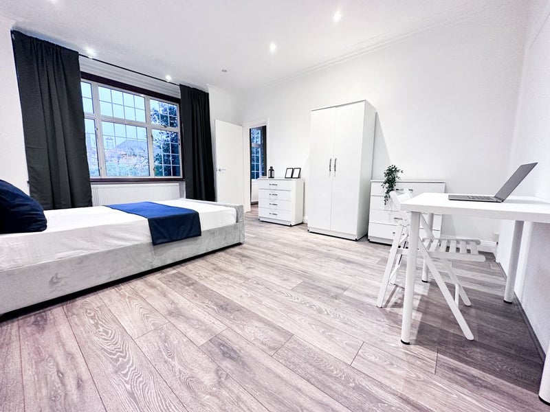 'Luxury 1 Bed Flat In Golders Green (Bill Incl.)🍀' Room to Rent from SpareRoom