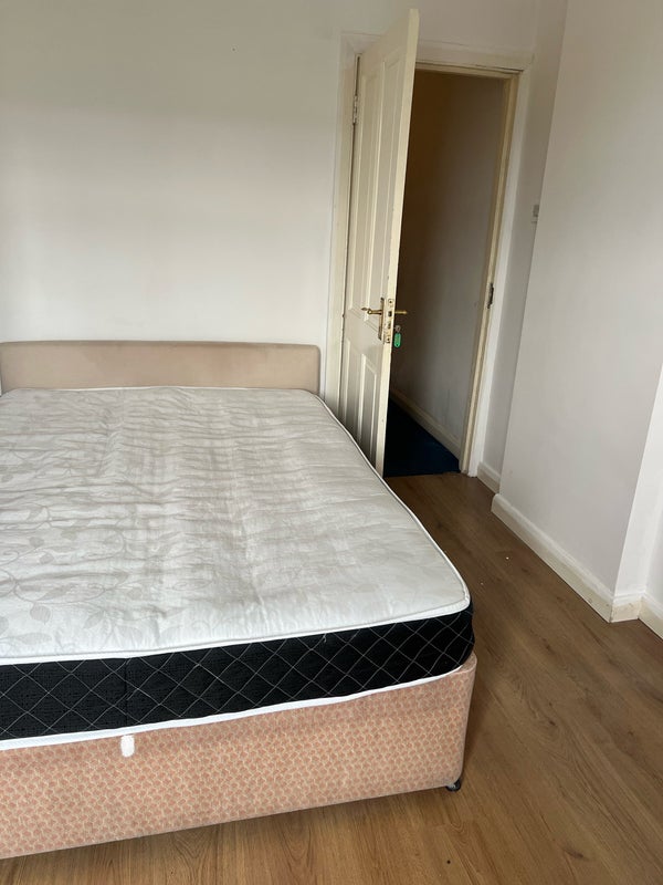 'Double Room for rent in Slough ' Room to Rent from SpareRoom