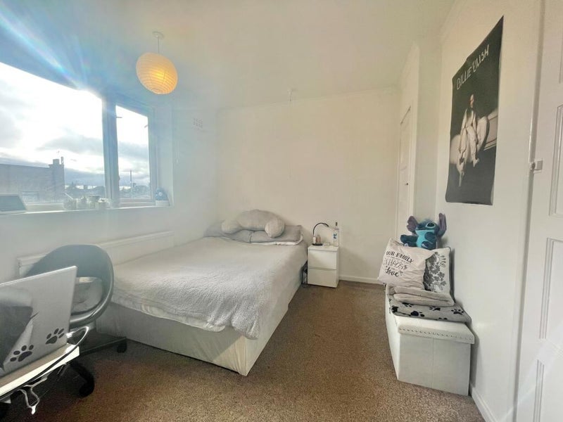 '4 Bedroom Student Property Near UEA & Eaton Park' Room to Rent from SpareRoom