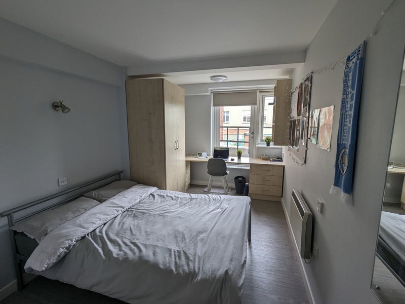 Photo 1: Room - 1