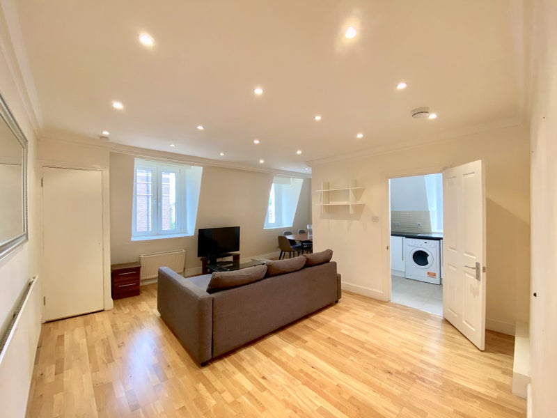 'A new two bedroom flat for Rent in North Finchley ' Room to Rent from