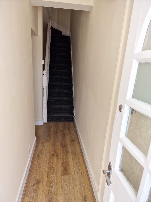 'Gorgeous Double bedroom for couple ' Room to Rent from SpareRoom