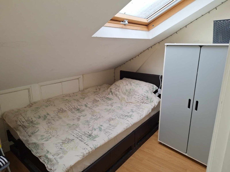 'Single room in New Southgate' Room to Rent from SpareRoom