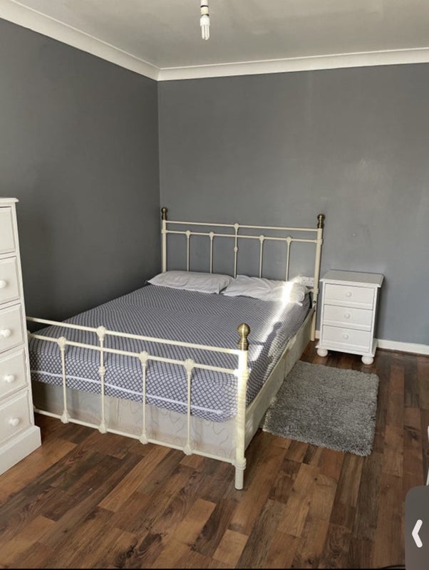 'One Double Room at front of the house' Room to Rent from SpareRoom
