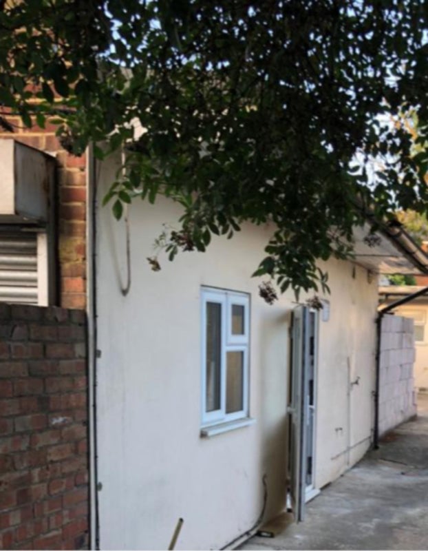 'Studio to Rent Hounslow £850 inc bills ' Room to Rent from SpareRoom