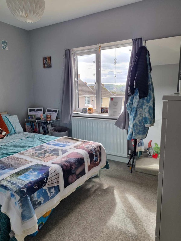 'Two rooms to rent in Blackwood ' Room to Rent from SpareRoom