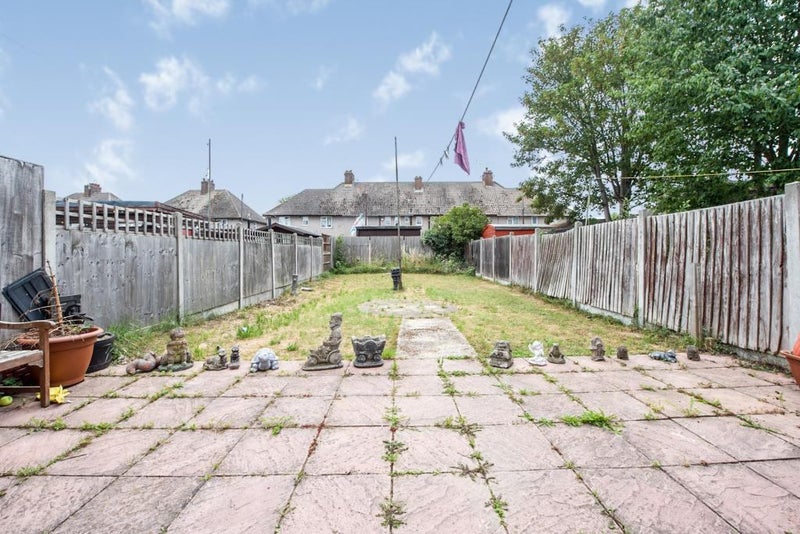 '1 Double & 1 Master bedroom rent in Tilbury Town' Room to Rent from