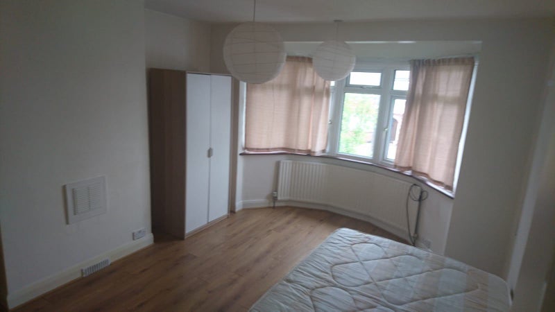 Photo 1: Double Room (£695)