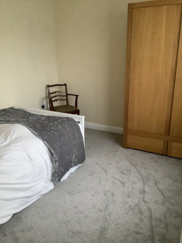 Photo 1: Large double