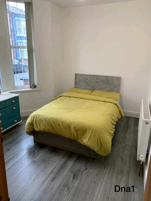 Photo 1: Room 1 £420