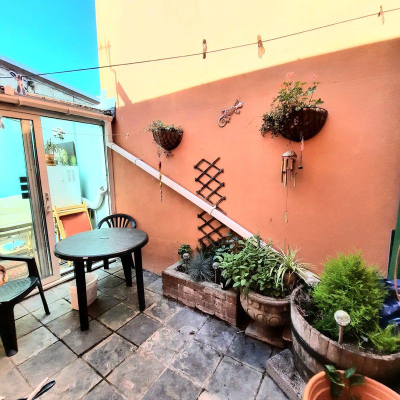 Photo 1: Patio garden