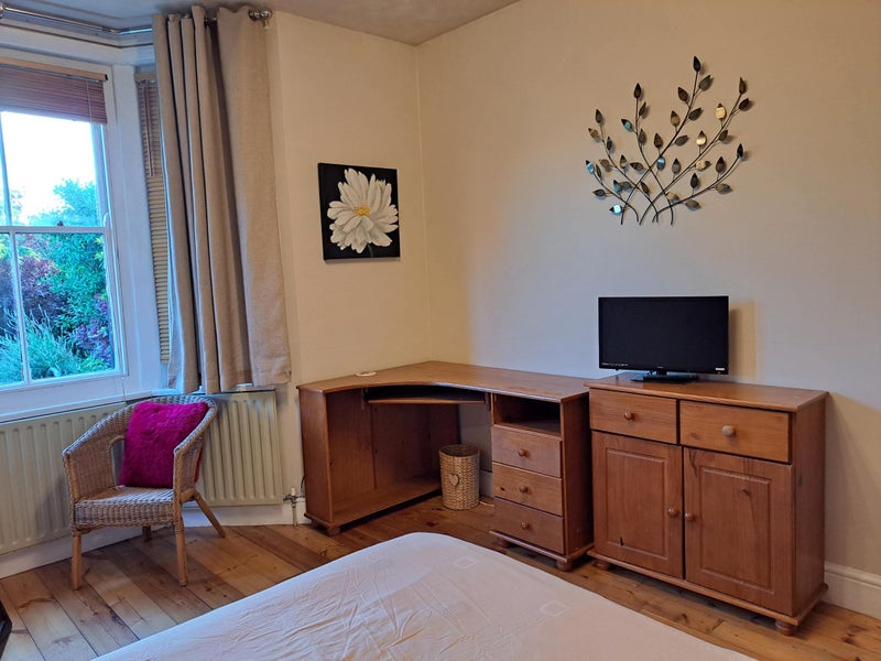 ' Double Room in Clive Vale (Females only)' Room to Rent from SpareRoom