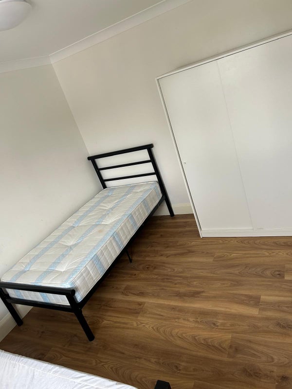 400 Rooms For Rent