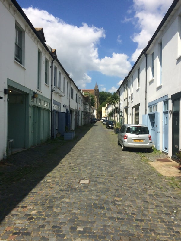 Photo 1: Wilbury Grove