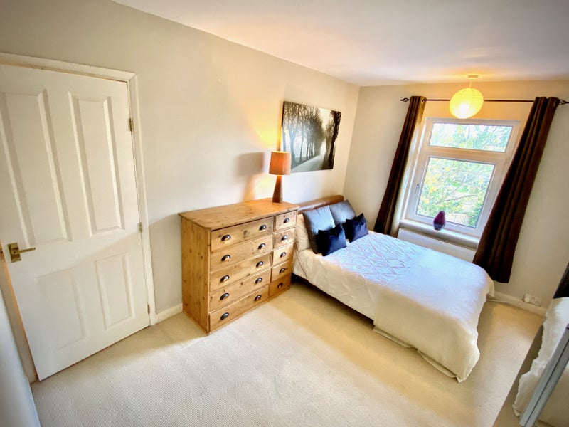 Photo 1: Bed 2 - £750