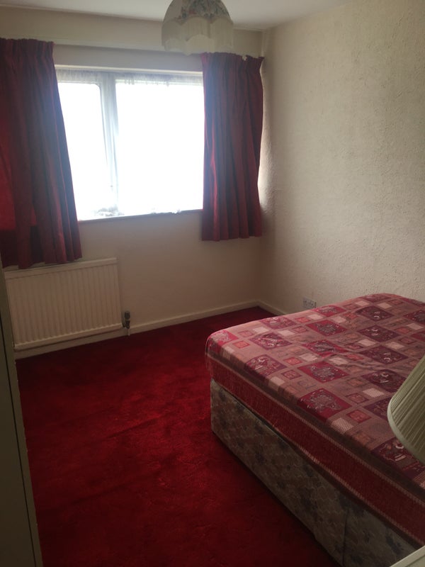 'Spacious double room to Rent, All bills included, ' Room to Rent from