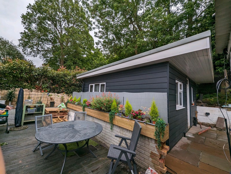 Photo 7: Communal sheltered garden