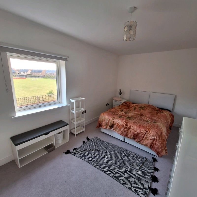 Photo 1: Bedroom offered