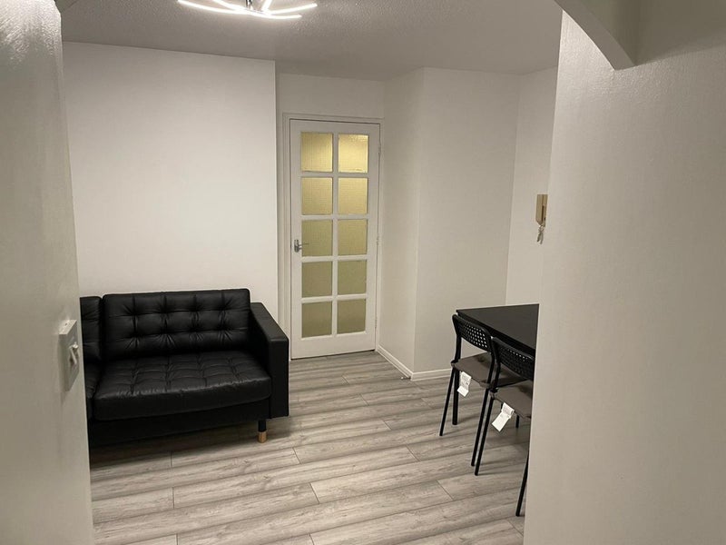 'Amazing Newly Refurbished Studio In Enfeild ' Room to Rent from SpareRoom