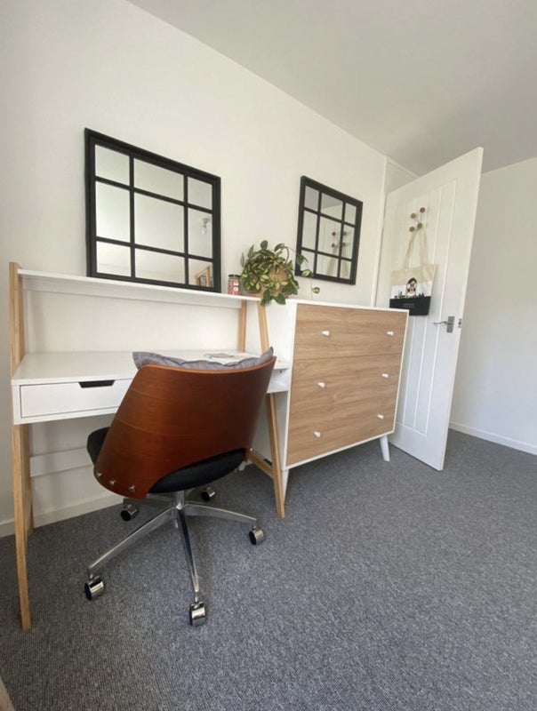 'Lovely Beeston flat next to tram stop' Room to Rent from SpareRoom