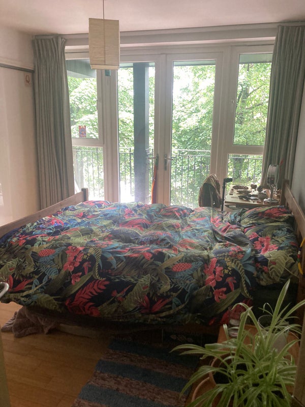 Photo 1: The double bedroom for rent