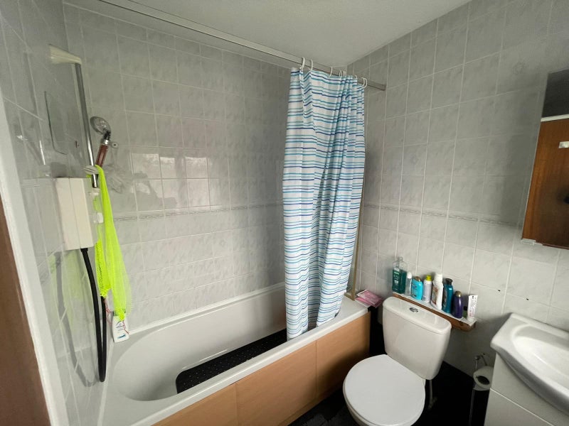 Photo 1: Bathroom