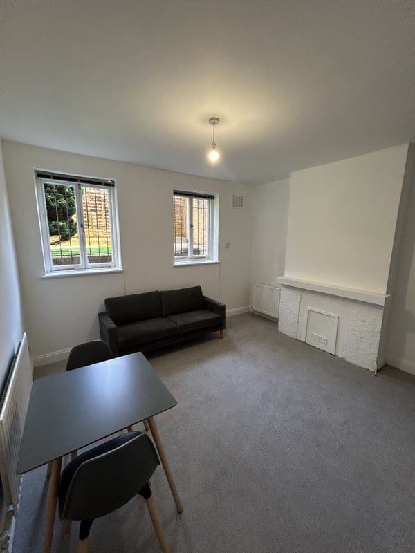 '1 bedroom flat with private garden.' Room to Rent from SpareRoom