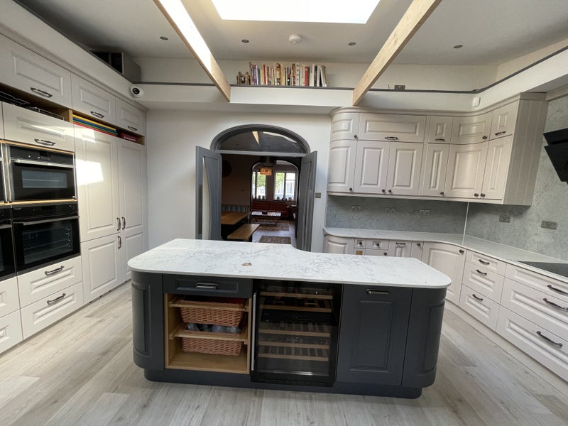 Photo 1: Kitchen (shared)