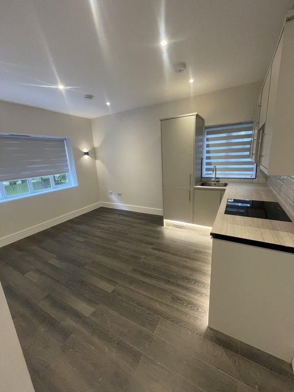 'Luxury one bed flat Wembley' Room to Rent from SpareRoom